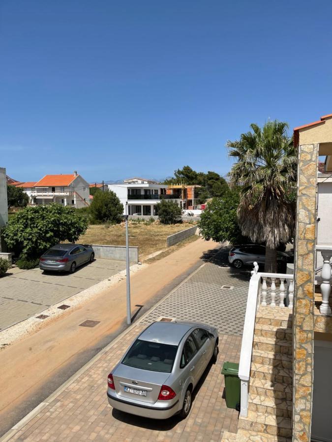 Apartments Villa Engeli Vir Zewnętrze zdjęcie