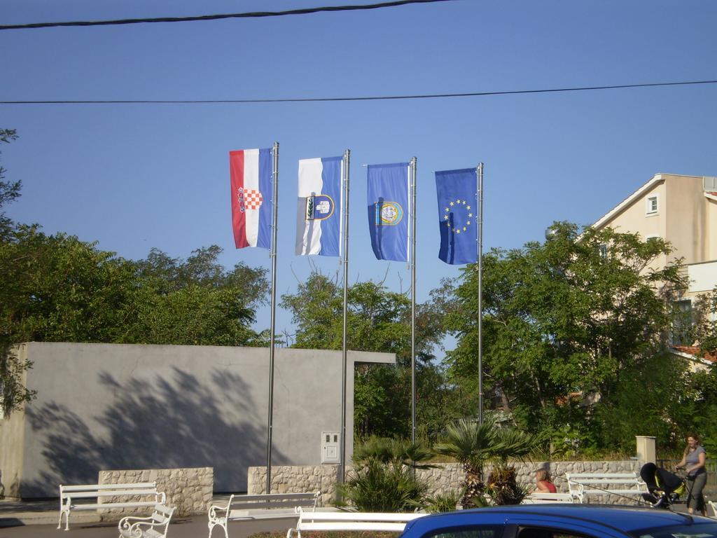 Apartments Villa Engeli Vir Zewnętrze zdjęcie